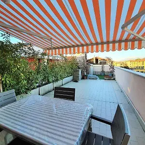 Apartment Il Torchio Rooftop With Wide Terrace, Sirmione