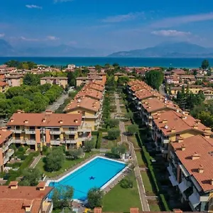 Apartment Discovery Flat With Pool & Bikes, Sirmione